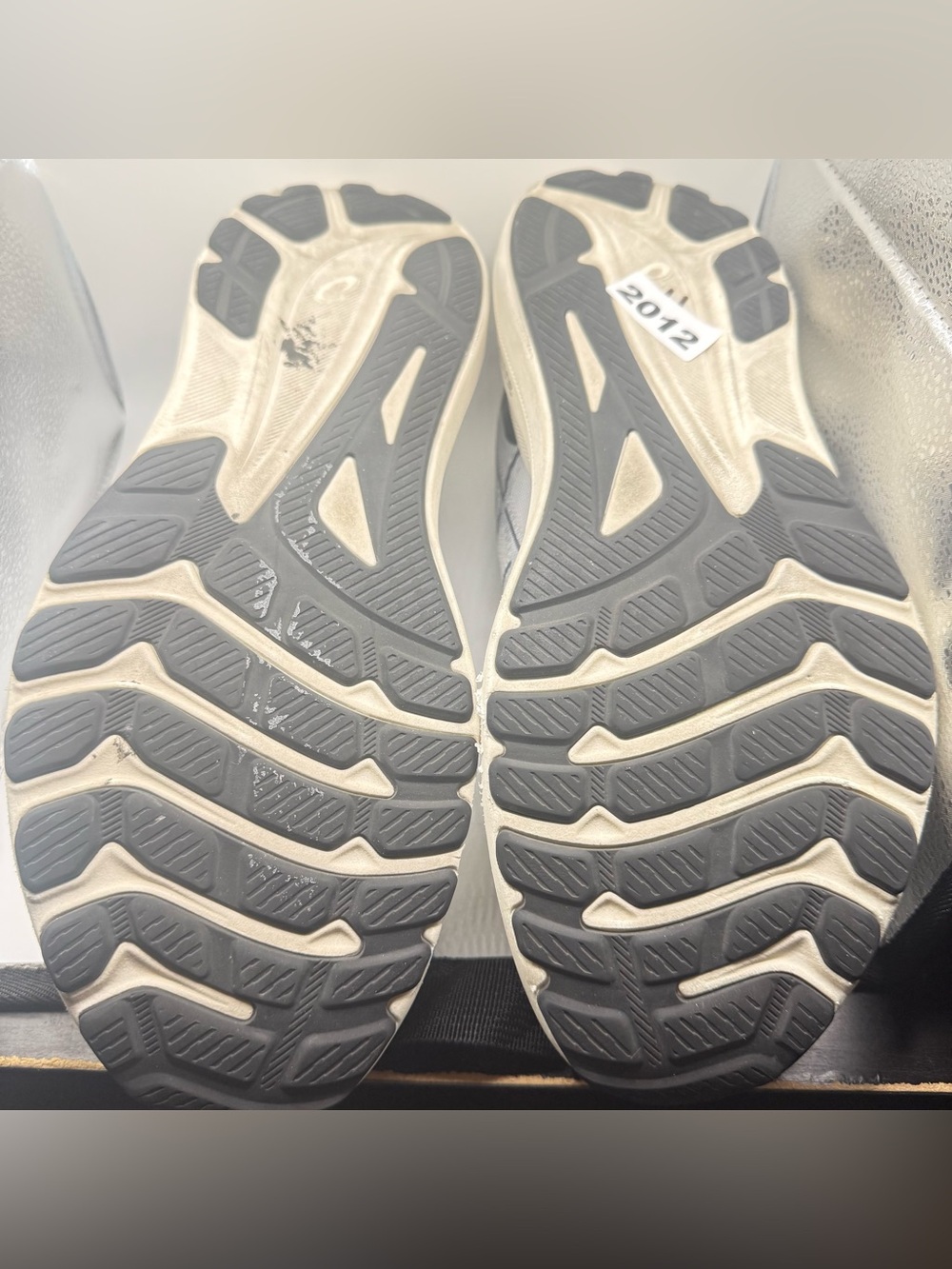 ASICS Light Gray and Pale Yellow Mesh Running Shoes - Picture 8 of 8